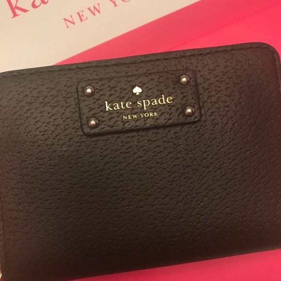 kate spade Handbags - Kate Spade Wallet